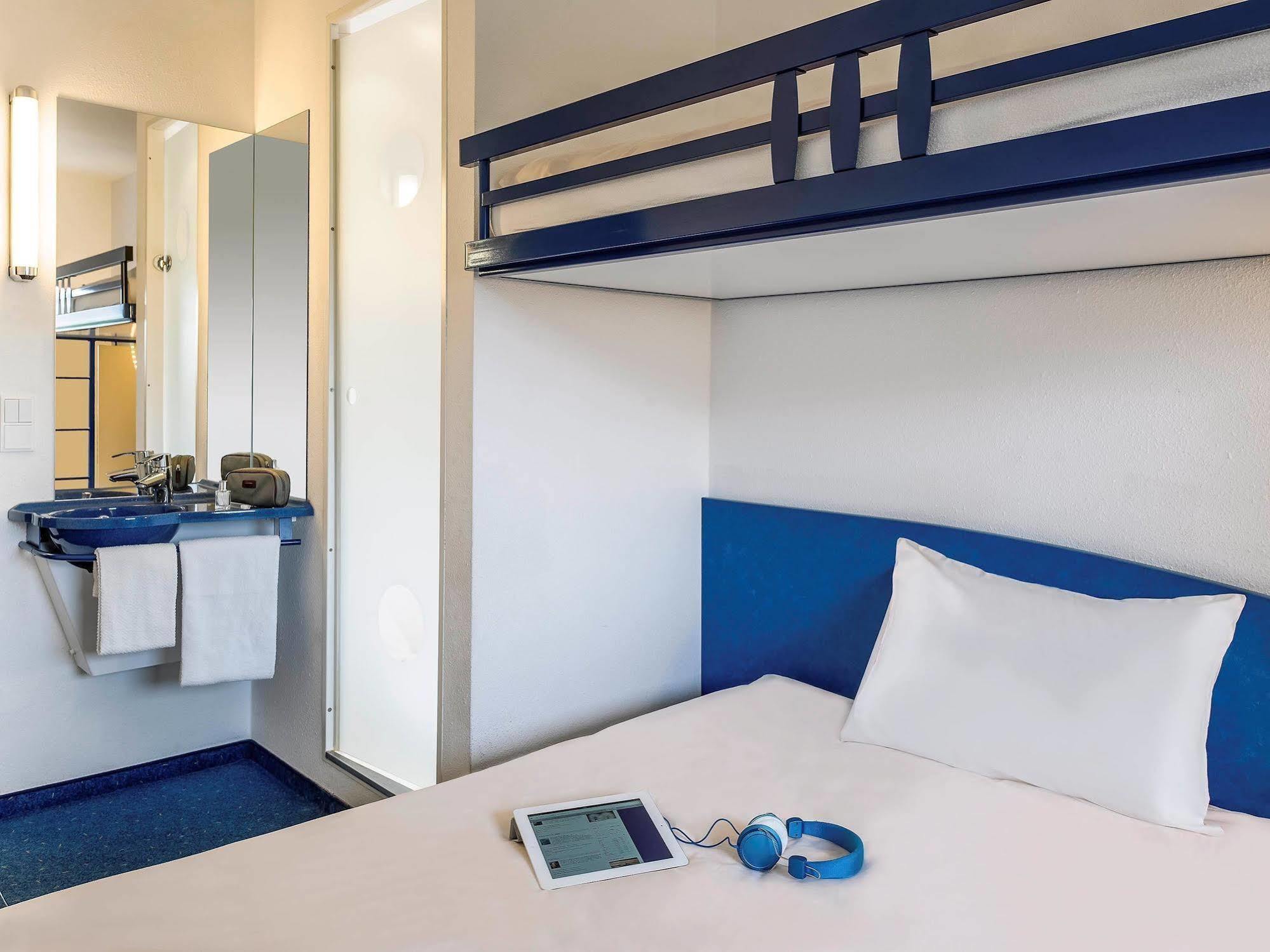 Ibis Budget Rennes Route De Saint Malo Montgermont Exterior foto